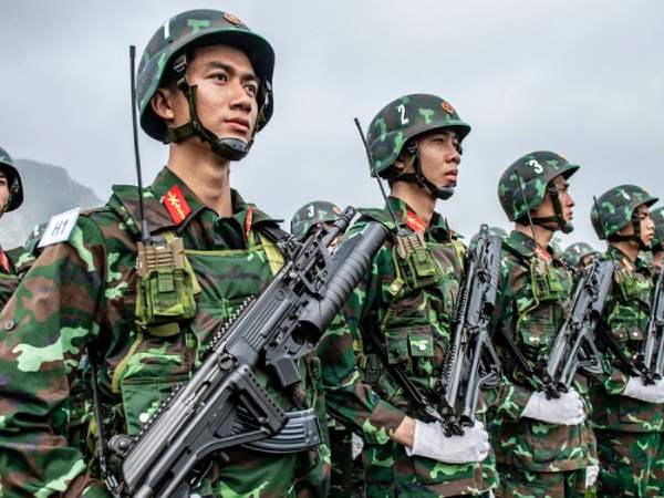 Chiêm bao thấy bộ đội đến nhà chơi